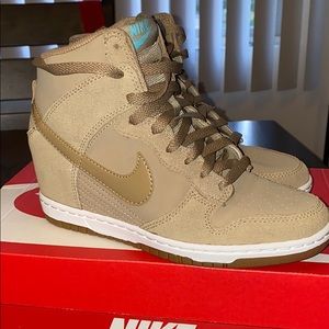 Like NEW Nike Dunk Sky High Essential Sneakers